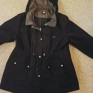 Gallery Woman Hooded, Lined Jacket